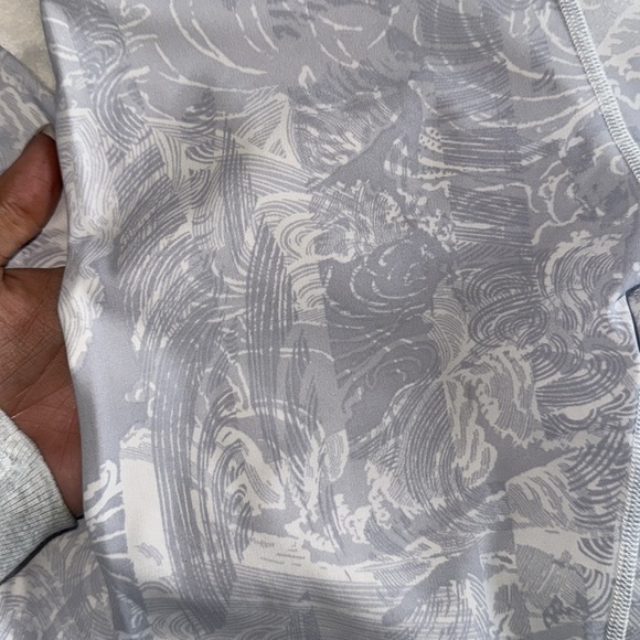 Lululemon Gray Patterned Leggings - Align - Picture 3 of 5